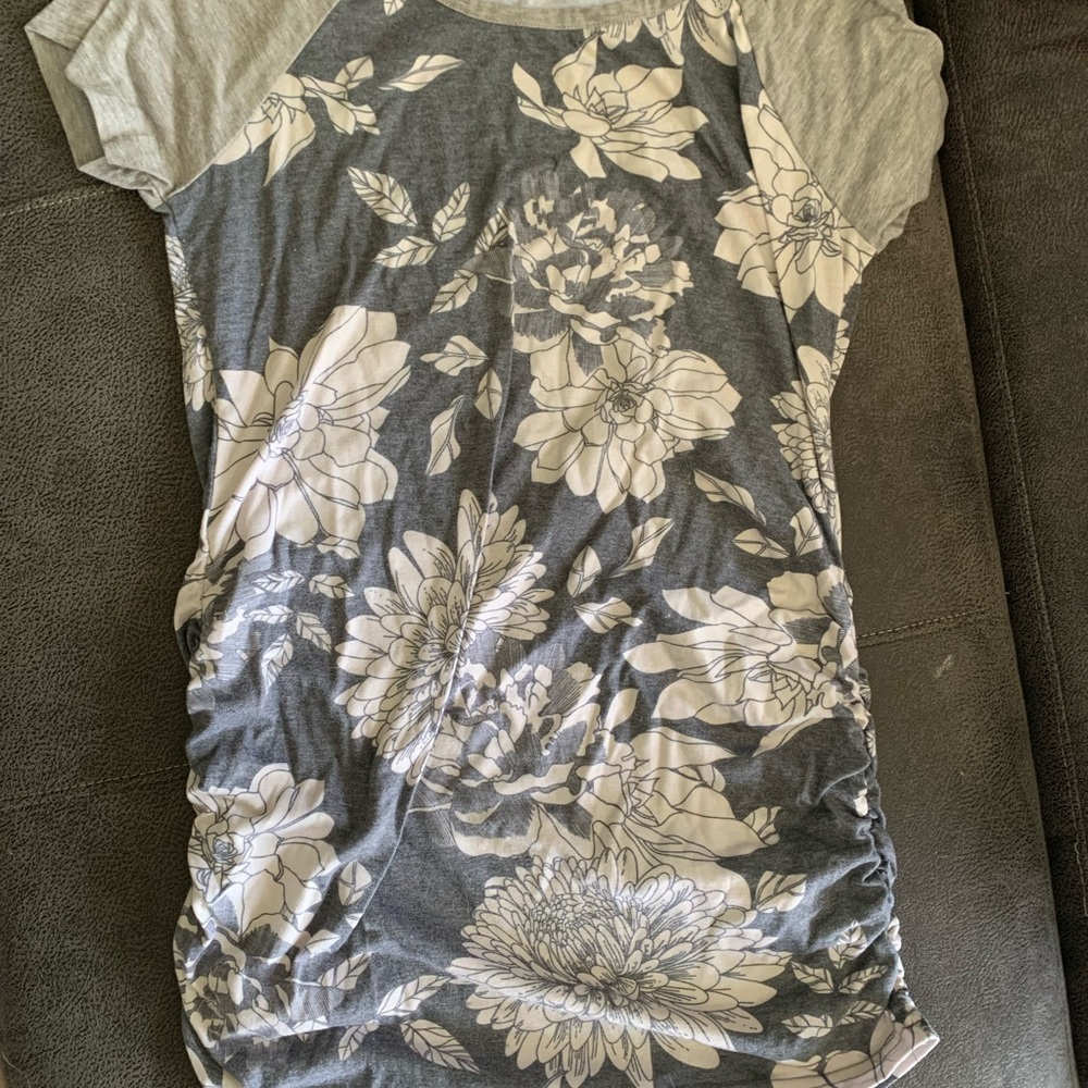 Maternity tee